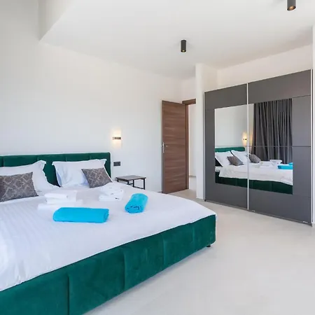 Semesterbostad Luxurious In *