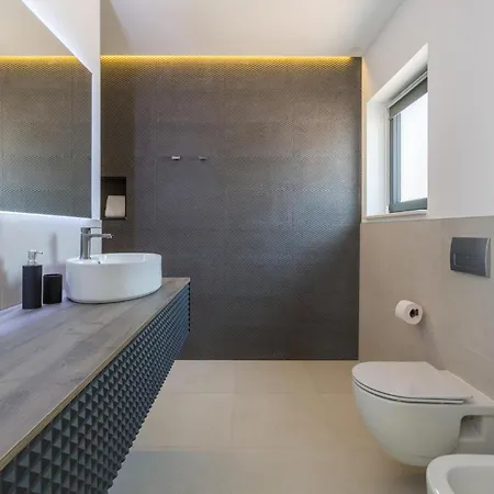 Semesterbostad Luxurious In Poreč